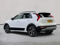 Used Kia Niro 2024 White SUV