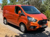 Used Ford Transit Custom Limited 170 HP (125 kW) 2022 Orange Van