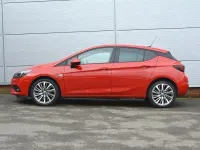 Used Vauxhall Astra SRi 122 HP (89 kW) 2020 Power red Hatchback