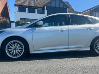 Used Ford Focus Zetec 125 HP (91 kW) 2014 Silver Hatchback