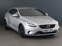 Käytetty Volvo V40 R-Design Pro 122 HP (89 kW) 2017 Hopea Viistoperä