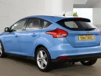 Used Ford Focus Zetec 125 HP (91 kW) 2017 Blue Hatchback