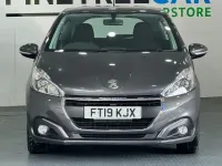 Käytetty Peugeot 208 Active 100 HP (73 kW) 2019 Harmaa Viistoperä