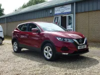Used Nissan Qashqai Acenta Premium 140 HP (102 kW) 2019 Red SUV