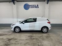 Used Ford Fiesta S 85 HP (62 kW) 2019 White Hatchback