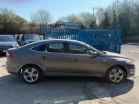 Begagnad Ford Mondeo Titanium X 145 HK (106 kW) 2011 Brun Halvkombi