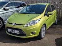 Begagnad Ford Fiesta Titanium 2010 Grön Halvkombi