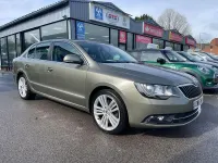 Used Skoda Superb Elegance 190 HP (139 kW) 2016 Green Hatchback