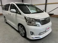 Usado Toyota Alphard 2024 Branco Monovolume