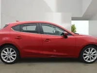 Used Mazda 3 Inclusive 165 HP (121 kW) 2015 Red Hatchback