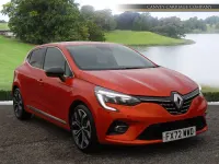 Used Renault Clio Techno 145 HP (106 kW) 2022 Orange Hatchback