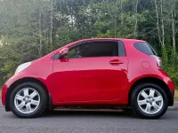 Used Toyota iQ 2010 Red Hatchback