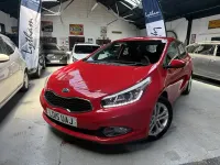 Used Kia Ceed 133 HP (97 kW) 2015 Red Hatchback