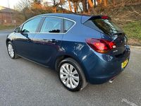 Used Vauxhall Astra 140 HP (102 kW) 2012 Blue Hatchback