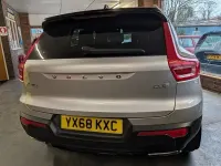 Usado Volvo XC40 R-Design 150 HP (110 kW) 2018 Prateado SUV