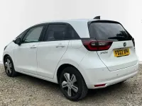 Used Honda Jazz Hybrid 109 HP (80 kW) 2022 Premium paint  platinum white Hatchback