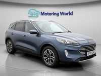 Usado Ford Kuga Titanium 120 HP (88 kW) 2021 Azul SUV