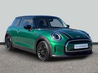 Usado Mini Cooper Classic 134 HP (98 kW) 2023 Verde Citadino