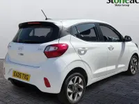Used Hyundai i10 Advanced 84 HP (61 kW) 2025 White Hatchback