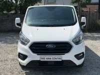 Used Ford Transit Custom Limited 130 HP (95 kW) 2022 White Van