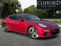 Used Porsche Panamera 300 HP (220 kW) 2014 Maroon Hatchback