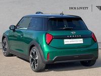 Used Mini Cooper Hatch 154 HP (113 kW) 2024 Green Hatchback