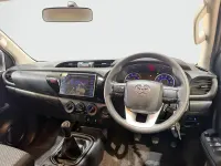 Used Toyota HiLux Active 150 HP (110 kW) 2019 White Pickup