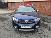 Used Dacia Sandero Lauréate 90 HP (66 kW) 2017 Blue Hatchback