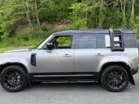 Used Land Rover Defender HSE Dynamic 300 HP (220 kW) 2024 Silver SUV