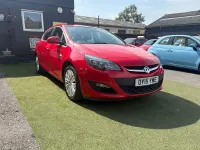 Used Vauxhall Astra Excite 2015 Red Hatchback