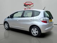 Second-hand Honda Jazz S 90 CP (66 kW) 2010 Argintiu Hatchback