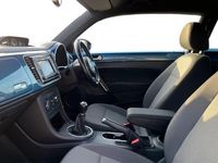 Used VW Beetle Design 105 HP (77 kW) 2016 Blue Hatchback