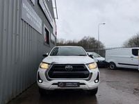 Used Toyota HiLux 150 HP (110 kW) 2023 White Pickup