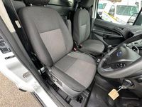 Used Ford Transit Connect 100 HP (73 kW) 2017 White MPV