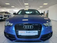 Begagnad Audi A5 Black Edition 177 HK (130 kW) 2016 Blå Sportkupé
