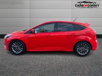 Usado Ford Focus ST-Line 140 HP (102 kW) 2018 Vermelho Citadino