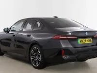 Usado BMW i5 M Sport 246 kW (335 HP) 2024 Cinzento