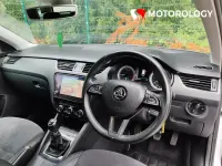 Used Skoda Octavia SE L 115 HP (84 kW) 2017 White Estate