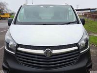 Used Vauxhall Vivaro 95 HP (69 kW) 2017 White MPV