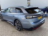 New VW ID.7 Pro 210 kW (286 HP) 2025 Blue Estate