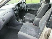 used Mazda 323 1.5