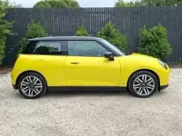 Used Mini Cooper Classic 135 kW (184 HP) 2024 Sunny side yellow Hatchback