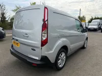 Begagnad Ford Transit Connect Limited 120 HK (88 kW) 2022 Silver Minibuss