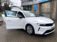Used Vauxhall Astra Design Edition 130 HP (95 kW) 2023 White Hatchback