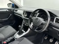 Used VW T-Roc Active 150 HP (110 kW) 2021 Blue SUV