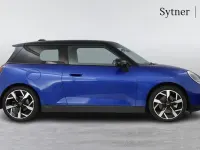 Used Mini Cooper SE Hatch 158 kW (215 HP) 2024 Blue Hatchback