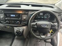 Used Ford Transit Custom 105 HP (77 kW) 2018 White Van