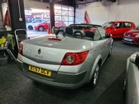 Usado Renault Mégane Cabriolet Dynamique 2007 Prateado Cabrios