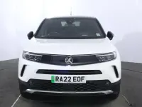 Used Vauxhall Grandland X Design Edition 130 HP (95 kW) 2022 White SUV