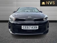 Begagnad Kia Rio 99 HK (72 kW) 2017 Svart Halvkombi